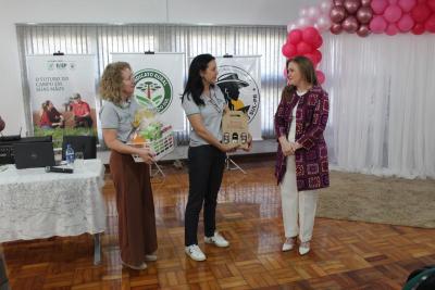 ReuniÃ£o da ComissÃ£o de Mulheres Rurais em Laranjeiras do Sul: LideranÃ§a e Fortalecimento da Mulher no Campo