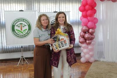 ReuniÃ£o da ComissÃ£o de Mulheres Rurais em Laranjeiras do Sul: LideranÃ§a e Fortalecimento da Mulher no Campo