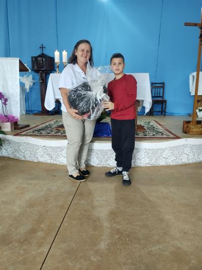Aconteceu neste domingo (03) a entrega dos prÃªmios da ContribuiÃ§Ã£o Premiada de Frei GalvÃ£o em Laranjeiras do Sul