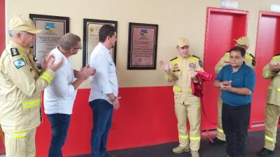LS: Corpo de Bombeiros realiza cerimÃ´nia de entrega de caminhÃ£o Auto Bomba Tanque e Resgate 