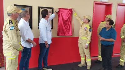 LS: Corpo de Bombeiros realiza cerimÃ´nia de entrega de caminhÃ£o Auto Bomba Tanque e Resgate 