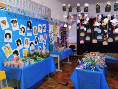 7Âª Feira de CiÃªncias do CMEI Nossa Senhora das GraÃ§as encanta com tema sobre o Universo