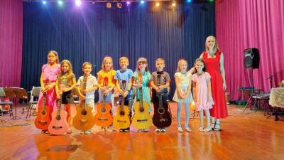 Recital DÃ³ RÃ© Miranda de Laranjeiras do Sul Encanta PÃºblico no Cine Teatro Iguassu