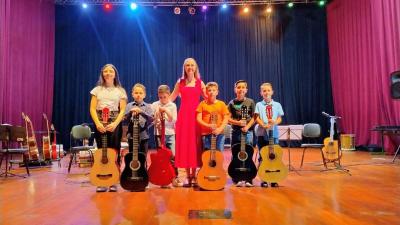 Recital DÃ³ RÃ© Miranda de Laranjeiras do Sul Encanta PÃºblico no Cine Teatro Iguassu