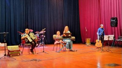 Recital DÃ³ RÃ© Miranda de Laranjeiras do Sul Encanta PÃºblico no Cine Teatro Iguassu
