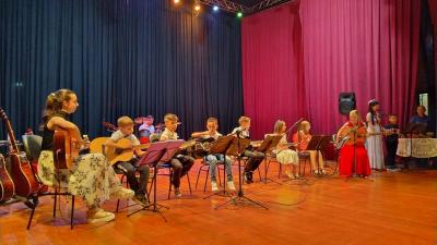 Recital DÃ³ RÃ© Miranda de Laranjeiras do Sul Encanta PÃºblico no Cine Teatro Iguassu