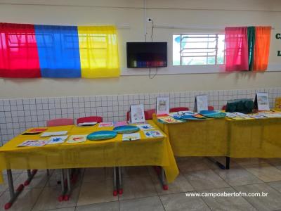 Escola Irma Inez Vailatti de Porto Barreiro realizou no Ãºltimo sÃ¡bado, Mostra PedagÃ³gica