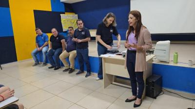 Centro da Juventude e RÃ¡dio Campo Aberto realizaram a Entrega Certificados aos Alunos do Projeto Jovens Comunicadores