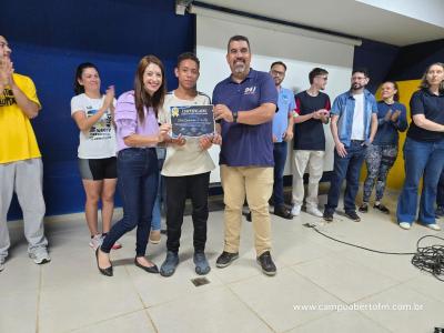 Centro da Juventude e RÃ¡dio Campo Aberto realizaram a Entrega Certificados aos Alunos do Projeto Jovens Comunicadores