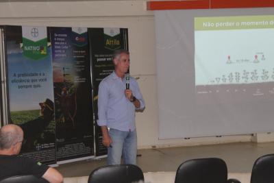 Coprossel e Bayer promovem treinamento tÃ©cnico com foco em novas tecnologias agrÃ­colas