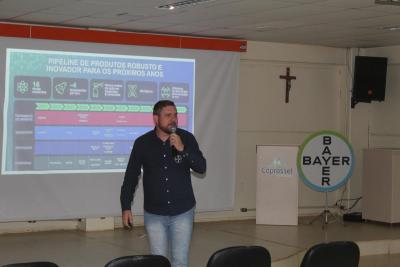 Coprossel e Bayer promovem treinamento tÃ©cnico com foco em novas tecnologias agrÃ­colas