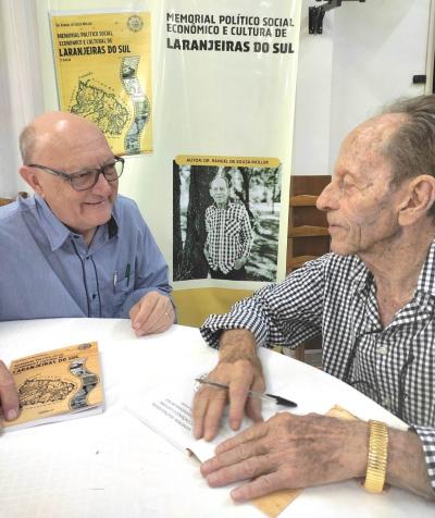 Dr. Rangel lanÃ§a 2Âª ediÃ§Ã£o de livro