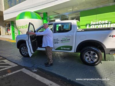 Sicredi Grandes Lagos encerra campanha â€˜Sorte Premiada 2024â€™ com entrega de camionete e Volkswagem Taos