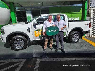 Sicredi Grandes Lagos encerra campanha â€˜Sorte Premiada 2024â€™ com entrega de camionete e Volkswagem Taos