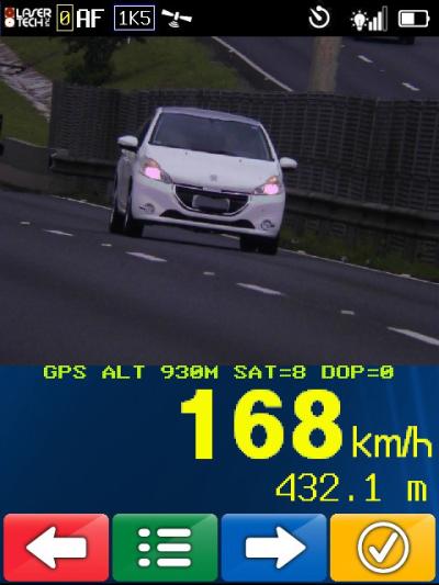 Em um Ãºnico ponto da BR-277 em Curitiba, PRF flagra, em 4 horas, 132 veÃ­culos em excesso de velocidade