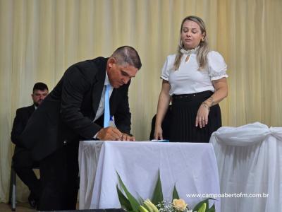 Vanderlei Wolff toma posse para 2Âº mandato como prefeito de Porto Barreiro