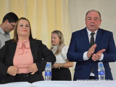 Vanderlei Wolff toma posse para 2Âº mandato como prefeito de Porto Barreiro