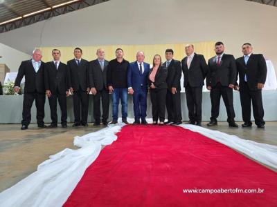 Vanderlei Wolff toma posse para 2Âº mandato como prefeito de Porto Barreiro