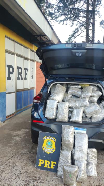 LS: PRF apreende 100kg de capulho apÃ³s abordagem na BR 277
