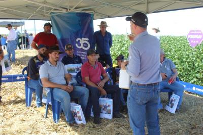 Coprossel - Dia de Campo em Porto Barreiro reuniu produtores e tÃ©cnicos em prol de maiores produtividades
