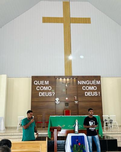 Bairro SÃ£o Miguel viveu carnaval de fÃ© e evangelizaÃ§Ã£o em Laranjeiras do Sul