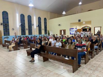 2Âº dia do TrÃ­duo de SÃ£o JosÃ© no Bairro Cristo Rei teve mais uma vez a Igreja lotada