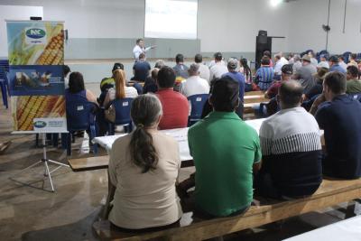 Unidade Coprossel de Porto Barreiro reÃºne cooperados em pre-assembleia