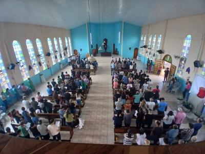 Comunidade Nossa Senhora do Perpétuo Socorro encerra programação de Páscoa com grande participação dos fiéis