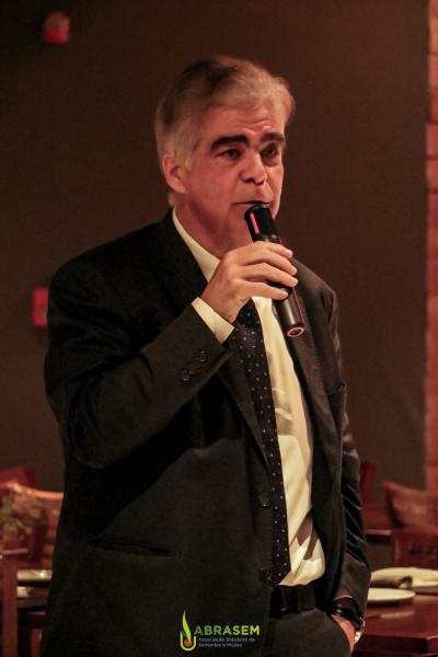Sr Paulo Pinto de Oliveira Filho assume presidÃªncia da ABRASEM