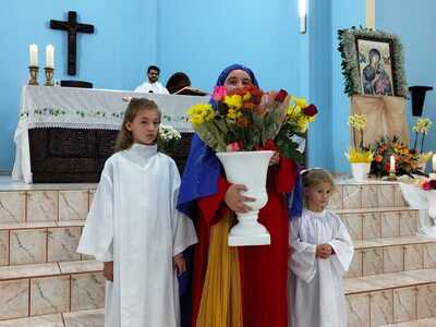 1ª Quemesse Nossa Senhora do Perpétuo Socorro reuniu centanas da Fiéis no Bairro Cristo Rei