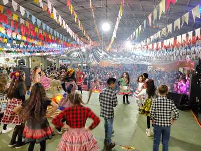 Festa da Catequese da Matriz reuniu centenas de pessoas em Laranjeiras do Sul