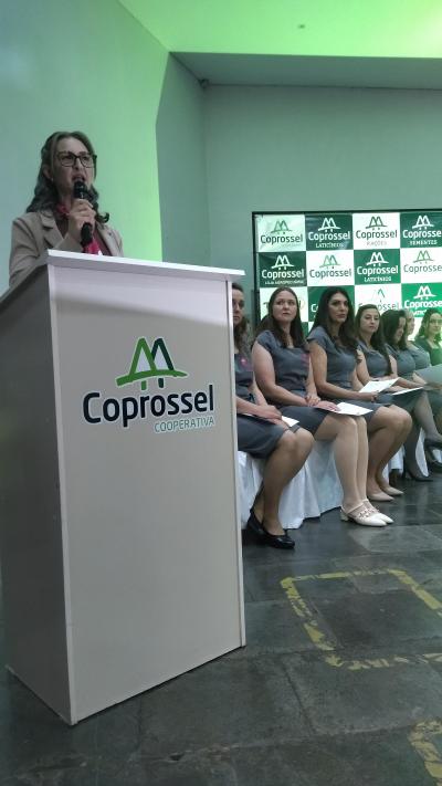 Coprossel celebra formatura da 4ª turma do Programa de Desenvolvimento da Liderança Feminina