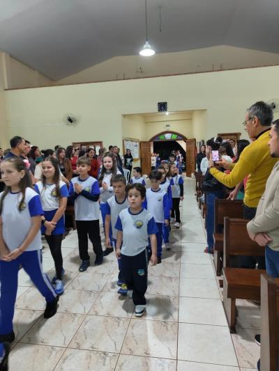 LS: Escola Valdemar Boeira abre programação de aniversário com missa