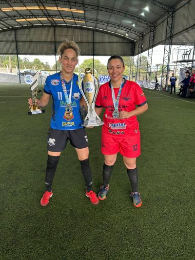 Garotas em Campo de Laranjeiras do Sul terminam em 2º lugar no Paranaense de Fut7 feminino 