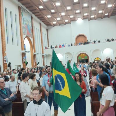 LS: Mateada reúne famílias na praça