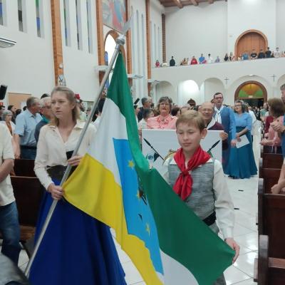 LS: Mateada reúne famílias na praça