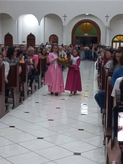LS: Mateada reúne famílias na praça