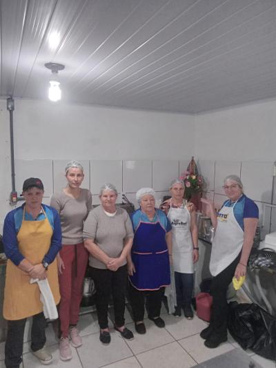 Romeiros participam em grande número na comunidade do Guaraí das festividades de Nossa Senhora Aparecida