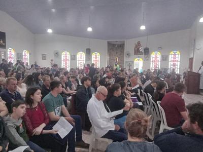 Festa de Nossa Senhora Aparecida em Rio Novo atraiu centenas de novotos