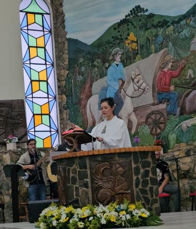 Missa de Ação de Graças encerrou a promoção.religiosa da Festa de Nossa Senhora Aparecida em Laranjeiras do Sul