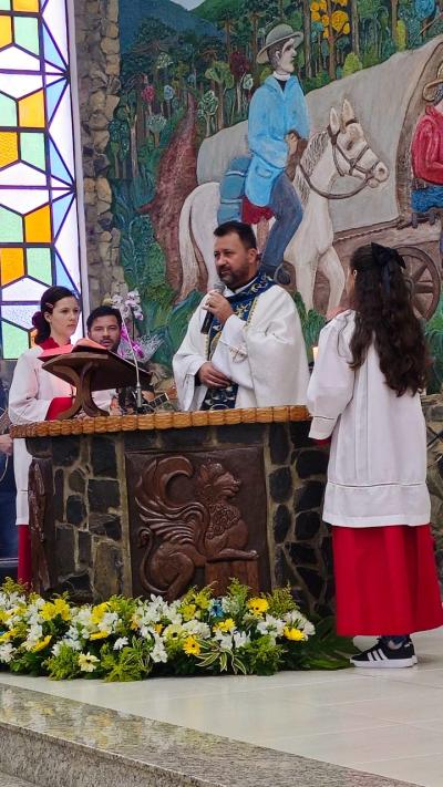Missa de Ação de Graças encerrou a promoção.religiosa da Festa de Nossa Senhora Aparecida em Laranjeiras do Sul