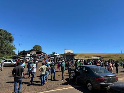 RBI: Mobilização de produtores de leite bloqueia 158