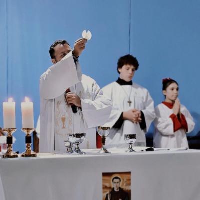 Missa Solene encerrou a programação religiosa das festividades em louvor a São Frei Galvão no Bairro Bancário