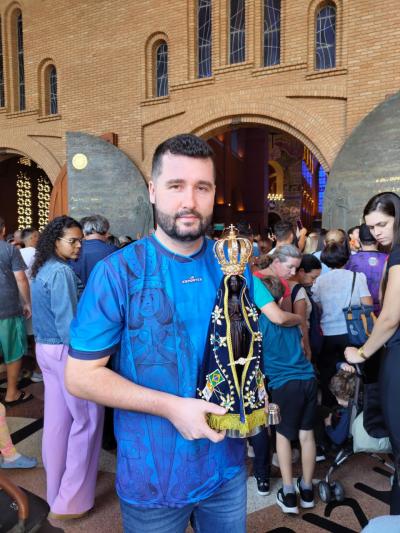 Romaria da Imagem Peregrina de Laranjeiras do Sul retorna de Aparecida com fé renovada e corações cheios de amor