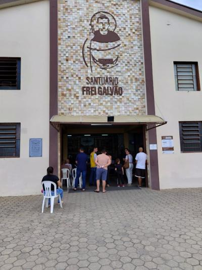 Romaria da Imagem Peregrina de Laranjeiras do Sul retorna de Aparecida com fé renovada e corações cheios de amor