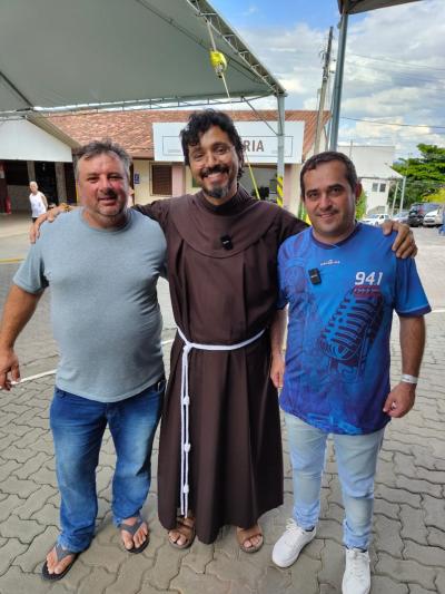 Romaria da Imagem Peregrina de Laranjeiras do Sul retorna de Aparecida com fé renovada e corações cheios de amor