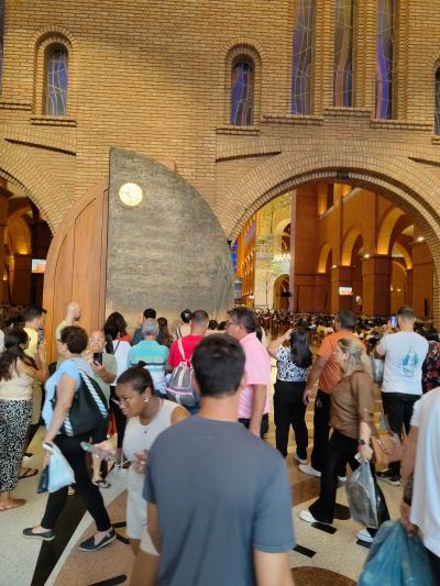 Romaria da Imagem Peregrina de Laranjeiras do Sul retorna de Aparecida com fé renovada e corações cheios de amor