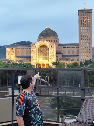 Romaria da Imagem Peregrina de Laranjeiras do Sul retorna de Aparecida com fé renovada e corações cheios de amor