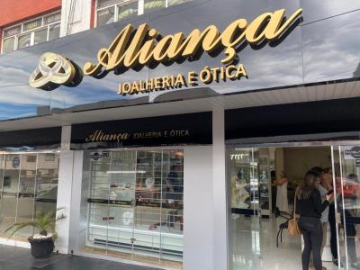 Aliança Joalheria e Ótica inaugura novo espaço em Laranjeiras do Sul 