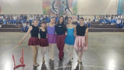 LS: Colégio Floriano realizou Seminário com Mostra de Danças 